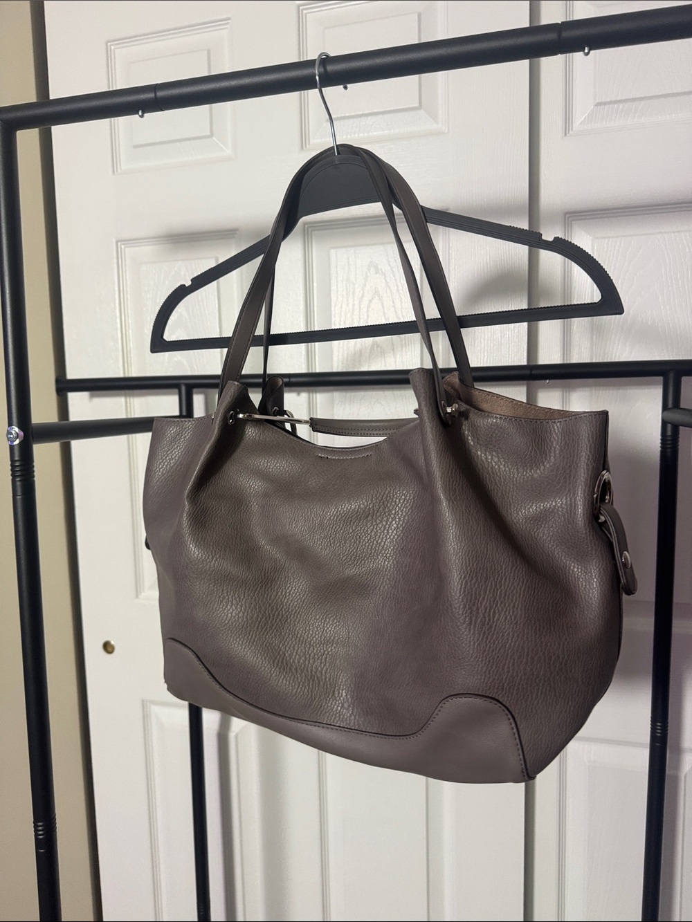 Sondra Roberts Taupe Brown Leather Tote